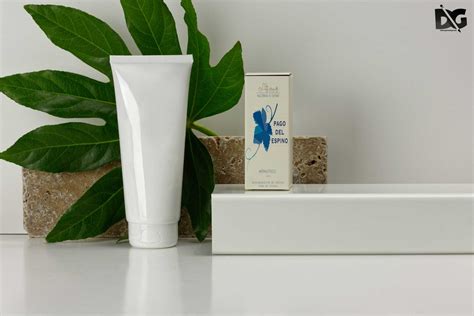 Hand Cream Mockup